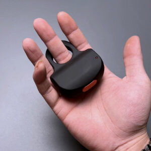Single finger stun gun